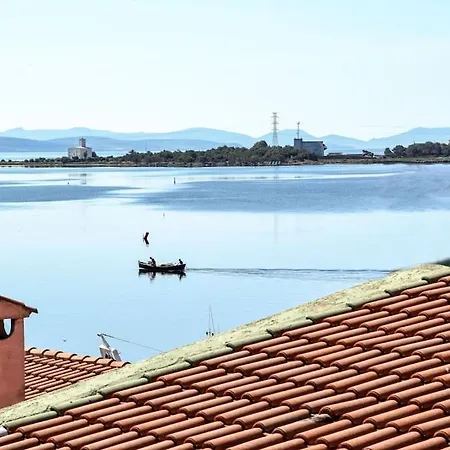 Сasa de vacaciones Romantic Attic On The Seafront Of